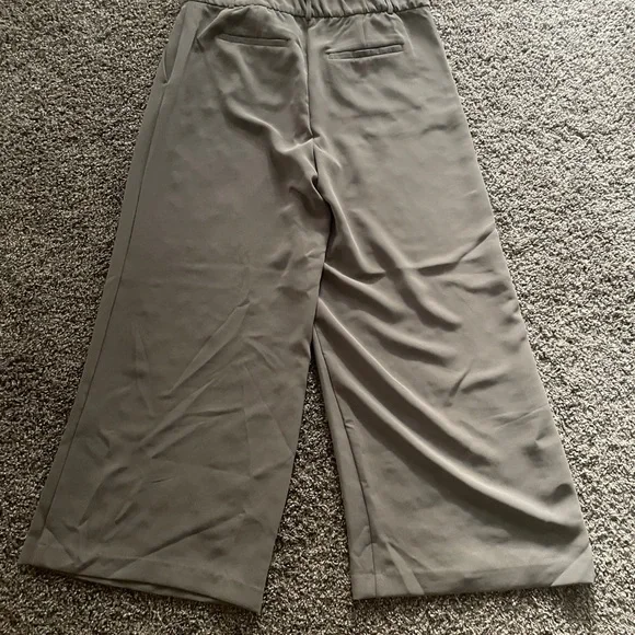 💚 LOFT Versa Olive Wide-Leg Pants 💚 - Picture 7 of 8